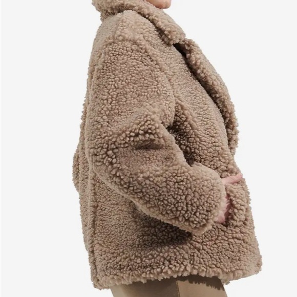 NWT UGG Gertrude Short Teddy Coat Size Small Putty Color Retail 248.00 - Picture 3 of 12